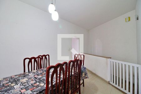 Casa à venda com 168m², 3 quartos e 8 vagasCopa