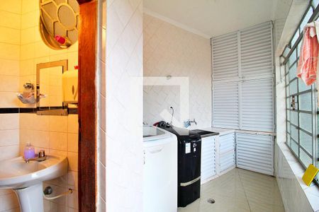 Casa à venda com 168m², 3 quartos e 8 vagasÁrea de Serviço