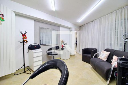 Casa à venda com 168m², 3 quartos e 8 vagasGaragem