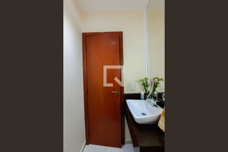 Casa à venda com 256m², 3 quartos e 4 vagasLavabo