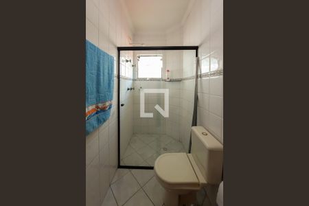 Casa à venda com 256m², 3 quartos e 4 vagasBanheiro da Suíte 1