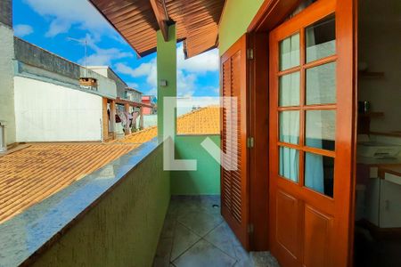 Casa à venda com 256m², 3 quartos e 4 vagasVaranda da Suíte 2