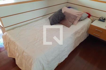 Casa à venda com 256m², 3 quartos e 4 vagasSuíte 2