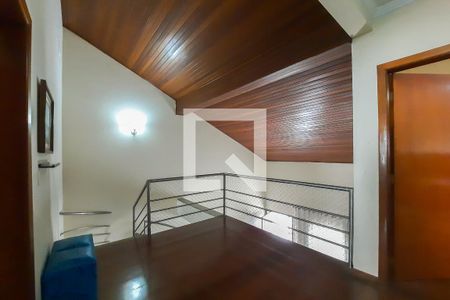 Casa à venda com 256m², 3 quartos e 4 vagasHall dos Dormitórios