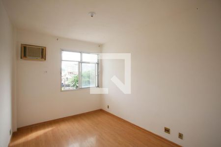 Quarto 1 de apartamento para alugar com 2 quartos, 60m² em Tanque, Rio de Janeiro