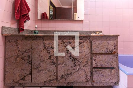 Casa à venda com 360m², 3 quartos e 4 vagas Casa à venda com 360m², 3 quartos e 4 vagasBanheiro do Quarto 1