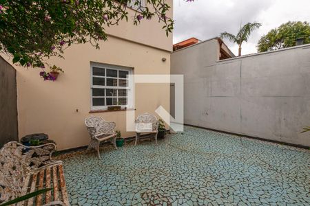 Casa à venda com 360m², 3 quartos e 4 vagas Casa à venda com 360m², 3 quartos e 4 vagasQuintal