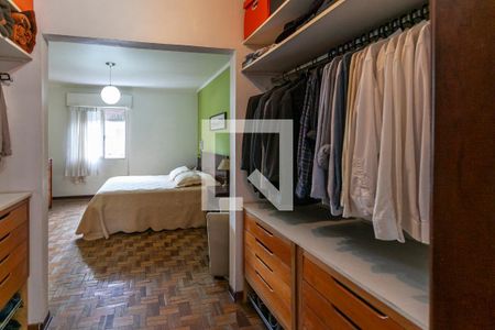 Casa à venda com 360m², 3 quartos e 4 vagas Casa à venda com 360m², 3 quartos e 4 vagasCloset do quarto 1