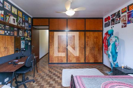 Casa à venda com 360m², 3 quartos e 4 vagas Casa à venda com 360m², 3 quartos e 4 vagasQuarto 3