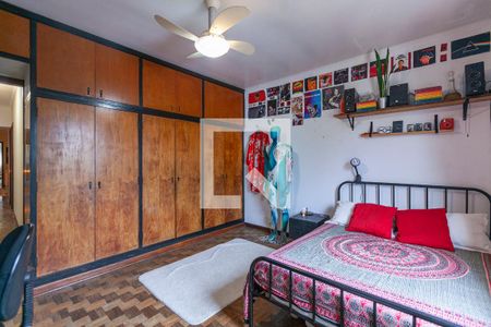 Casa à venda com 360m², 3 quartos e 4 vagas Casa à venda com 360m², 3 quartos e 4 vagasQuarto 3