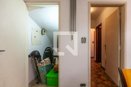 Casa à venda com 360m², 3 quartos e 4 vagas Casa à venda com 360m², 3 quartos e 4 vagasCozinha - Armários