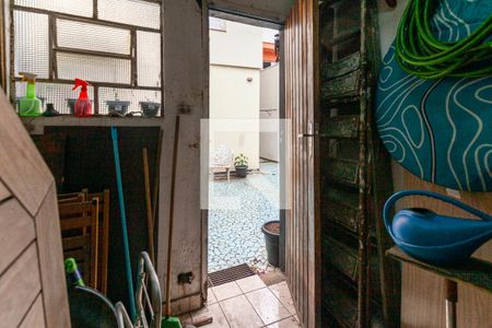 Casa à venda com 360m², 3 quartos e 4 vagas Casa à venda com 360m², 3 quartos e 4 vagasQuarto quintal