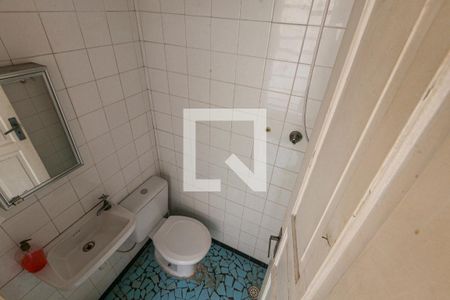 Casa à venda com 360m², 3 quartos e 4 vagas Casa à venda com 360m², 3 quartos e 4 vagasBanheiro de serviço