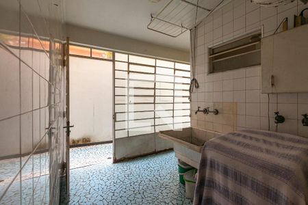 Casa à venda com 360m², 3 quartos e 4 vagas Casa à venda com 360m², 3 quartos e 4 vagasÁrea de Serviço