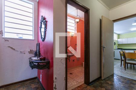 Casa à venda com 360m², 3 quartos e 4 vagas Casa à venda com 360m², 3 quartos e 4 vagasLavabo