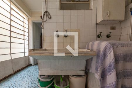 Casa à venda com 360m², 3 quartos e 4 vagas Casa à venda com 360m², 3 quartos e 4 vagasÁrea de Serviço