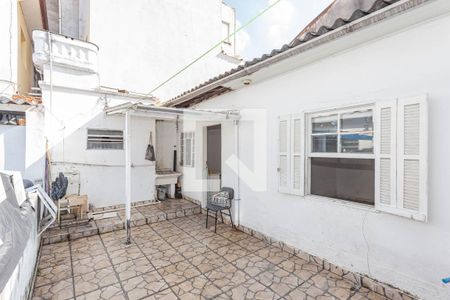 Casa à venda com 106m², 3 quartos e 3 vagasQuintal