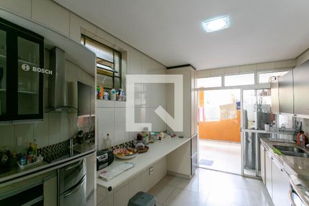 Casa à venda com 400m², 4 quartos e 3 vagasCozinha