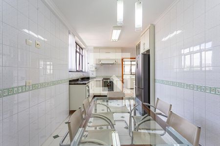 Apartamento à venda com 178m², 4 quartos e 3 vagas Apartamento à venda com 178m², 4 quartos e 3 vagasCozinha