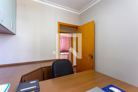 Apartamento à venda com 178m², 4 quartos e 3 vagas Apartamento à venda com 178m², 4 quartos e 3 vagasQuarto 2