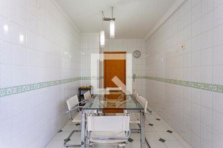 Apartamento à venda com 178m², 4 quartos e 3 vagas Apartamento à venda com 178m², 4 quartos e 3 vagasCozinha