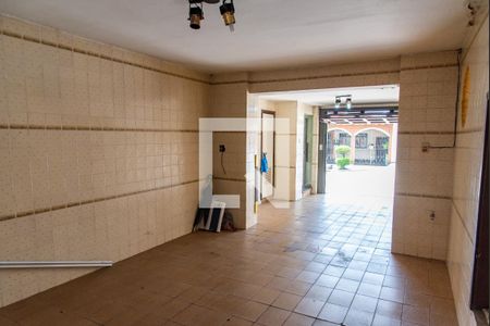 Casa à venda com 217m², 4 quartos e 6 vagasGaragem