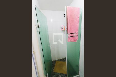 Casa de condomínio à venda com 210m², 4 quartos e 2 vagas Casa de condomínio à venda com 210m², 4 quartos e 2 vagasBanheiro da Suíte 3