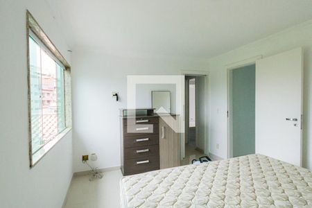 Casa de condomínio à venda com 210m², 4 quartos e 2 vagas Casa de condomínio à venda com 210m², 4 quartos e 2 vagasSuíte 4