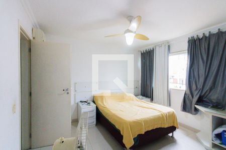 Casa de condomínio à venda com 210m², 4 quartos e 2 vagas Casa de condomínio à venda com 210m², 4 quartos e 2 vagasSuíte 3