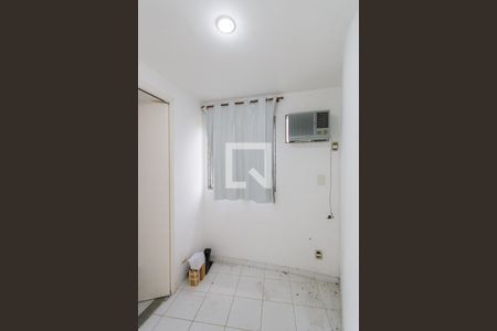 Casa de condomínio à venda com 210m², 4 quartos e 2 vagas Casa de condomínio à venda com 210m², 4 quartos e 2 vagasQuarto de Serviço