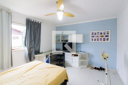 Casa de condomínio à venda com 210m², 4 quartos e 2 vagas Casa de condomínio à venda com 210m², 4 quartos e 2 vagasSuíte 3