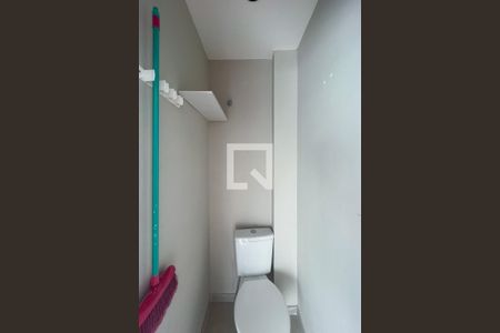 Apartamento à venda com 73m², 2 quartos e 1 vagaBanheiro de Serviço