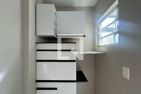 Apartamento à venda com 73m², 2 quartos e 1 vagaQuarto de Serviço