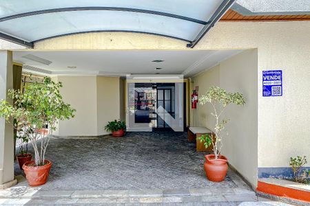 Apartamento à venda com 74m², 3 quartos e 1 vagaÁrea comum - Plaquinha