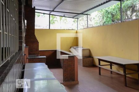 Apartamento à venda com 300m², 4 quartos e 1 vaga Apartamento à venda com 300m², 4 quartos e 1 vagaÁrea comum