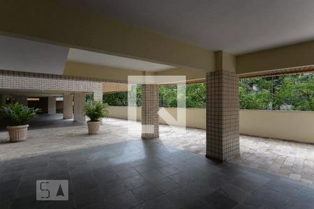 Apartamento à venda com 300m², 4 quartos e 1 vaga Apartamento à venda com 300m², 4 quartos e 1 vagaÁrea comum