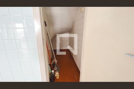 Casa à venda com 320m², 4 quartos e 3 vagas Casa à venda com 320m², 4 quartos e 3 vagasDespensa