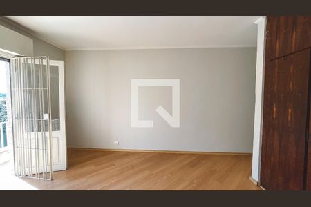 Casa à venda com 320m², 4 quartos e 3 vagas Casa à venda com 320m², 4 quartos e 3 vagasQuarto Suíte
