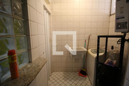 Apartamento à venda com 79m², 2 quartos e sem vagaÁrea de Serviço