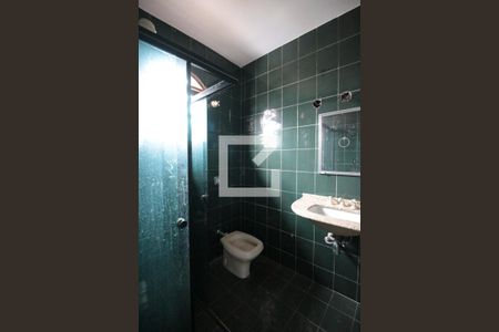 Casa à venda com 200m², 4 quartos e 4 vagasBanheiro do Quarto 1