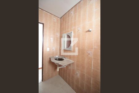 Casa à venda com 200m², 4 quartos e 4 vagasBanheiro 2