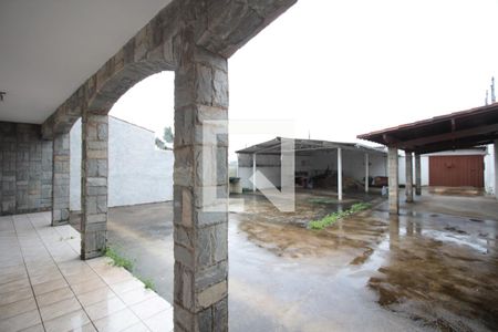 Casa à venda com 200m², 4 quartos e 4 vagasGaragem