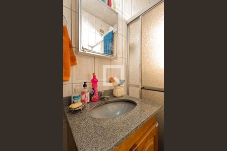 Casa à venda com 180m², 2 quartos e 2 vagas Casa à venda com 180m², 2 quartos e 2 vagasBanheiro