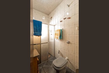 Casa à venda com 180m², 2 quartos e 2 vagas Casa à venda com 180m², 2 quartos e 2 vagasBanheiro