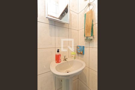 Casa à venda com 180m², 2 quartos e 2 vagas Casa à venda com 180m², 2 quartos e 2 vagasBanheiro da Suíte