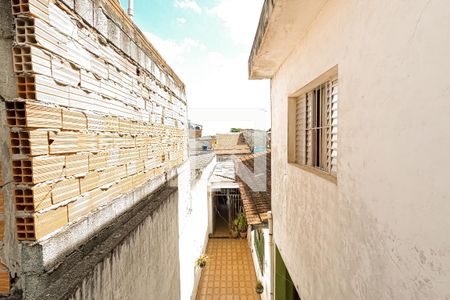 Casa à venda com 180m², 2 quartos e 2 vagas Casa à venda com 180m², 2 quartos e 2 vagasVista do Varanda do Quarto