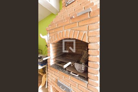 Casa à venda com 180m², 2 quartos e 2 vagas Casa à venda com 180m², 2 quartos e 2 vagasChurrasqueira