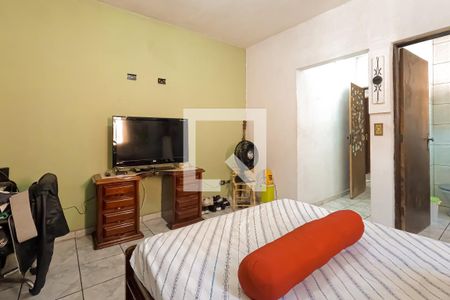 Casa à venda com 180m², 2 quartos e 2 vagas Casa à venda com 180m², 2 quartos e 2 vagasSuíte