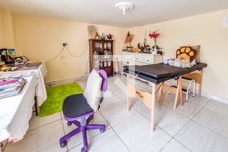 Casa à venda com 275m², 3 quartos e 5 vagasQuarto de Serviço