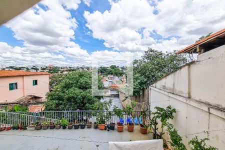 Casa à venda com 275m², 3 quartos e 5 vagasVista do Quarto 2